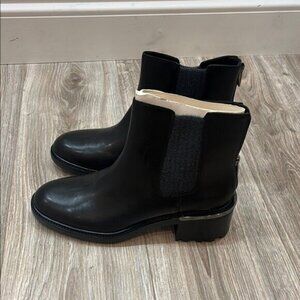 Vince Camuto Black chelsea leather boots size 9.5 NWT  Ankle Boots Kelivena new